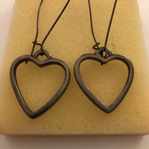 ✨Bundle me✨Dangling Heart🖤Earrings